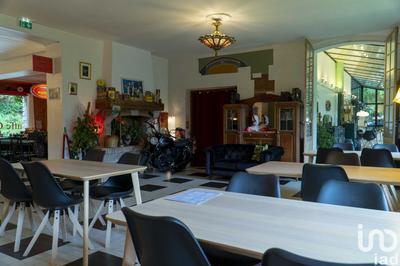 Local commercial - 737 m²