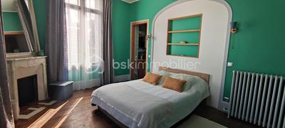 Propriété - 146 m² - 7 pièces