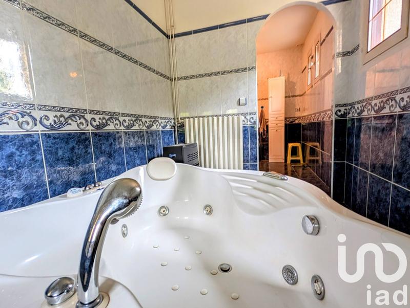 Maison - 192 m² - 6 pièces