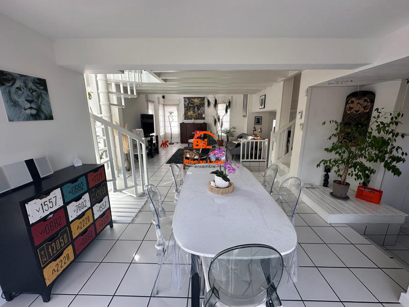 Maison contemporaine - 119 m² - 5 pièces