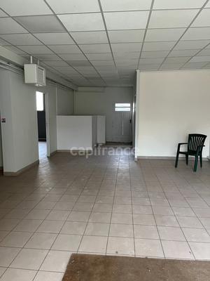 Local d'activité / Entrepôt - 290 m² - 4 pièces