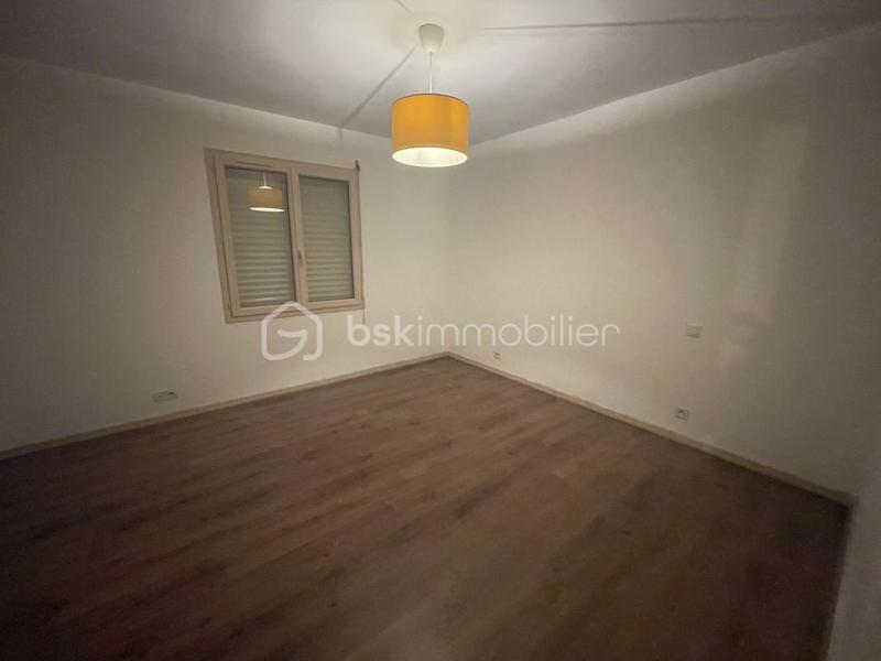 Maison - 200 m² - 7 pièces