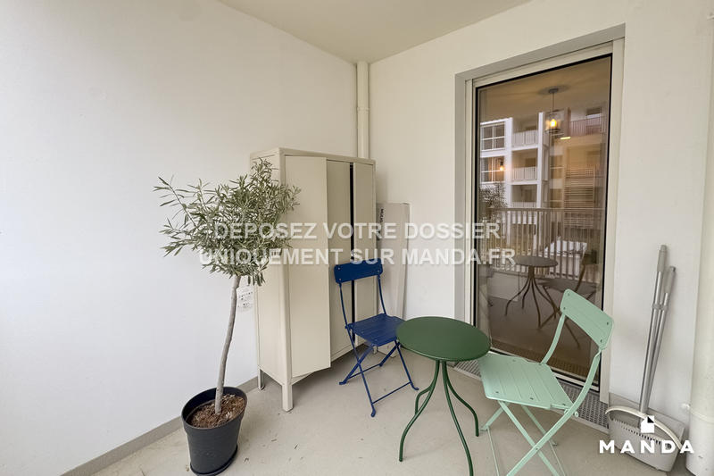 Chambre - 12 m² - 5 pièces