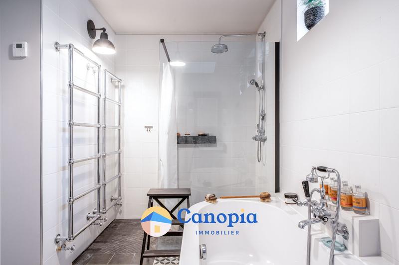 Maison contemporaine - 160 m² - 7 pièces