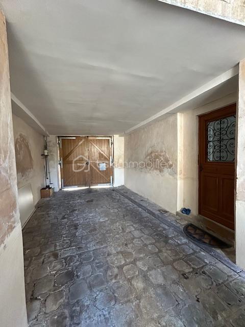 Maison - 187 m² - 9 pièces