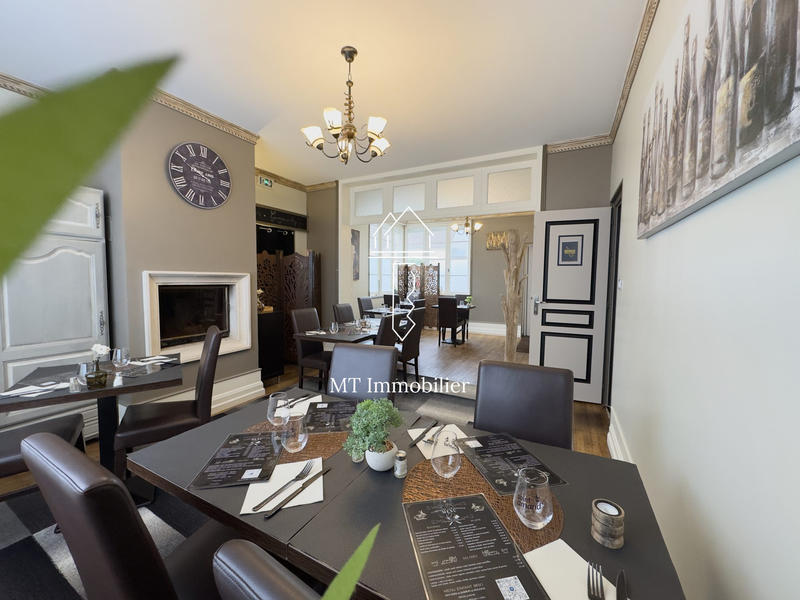 Local commercial - 325 m²