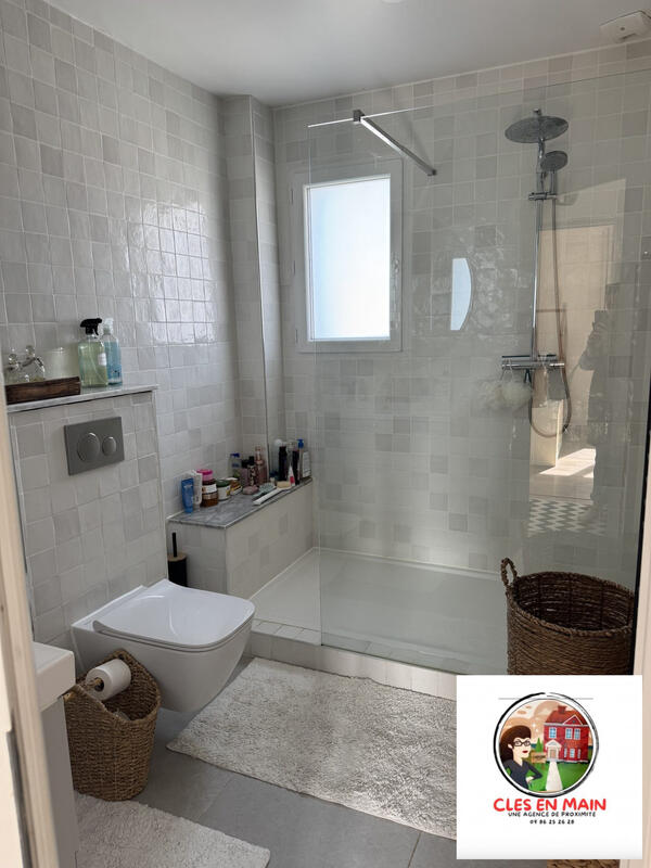 Maison - 95 m² - 5 pièces