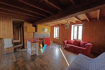 Maison - 107 m² - 6 pièces