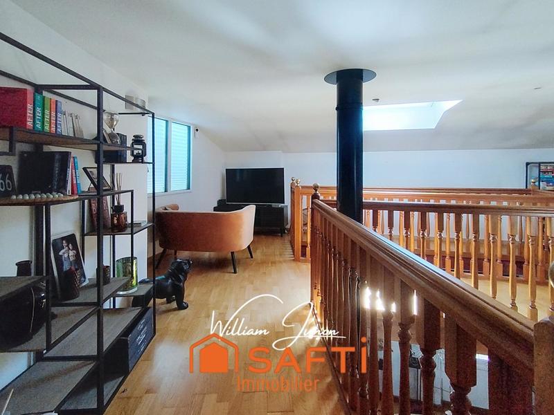 Duplex - 225 m² - 7 pièces