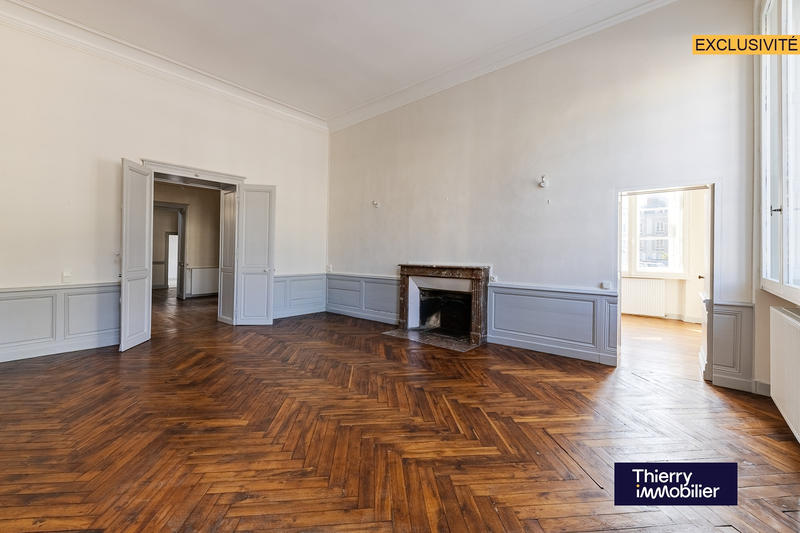 Appartement - 131 m² - 5 pièces