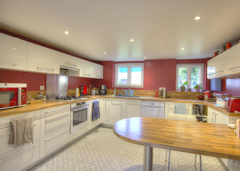 Maison - 151 m² - 6 pièces