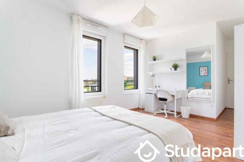 Chambre - 9 m² - 1 pièce