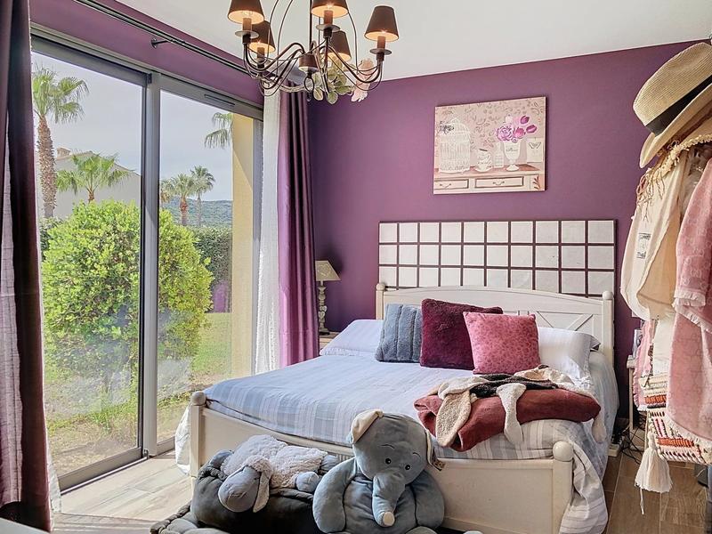 Maison - 215 m² - 7 pièces