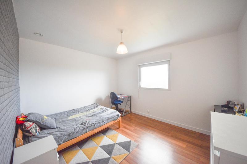 Maison - 175 m² - 9 pièces