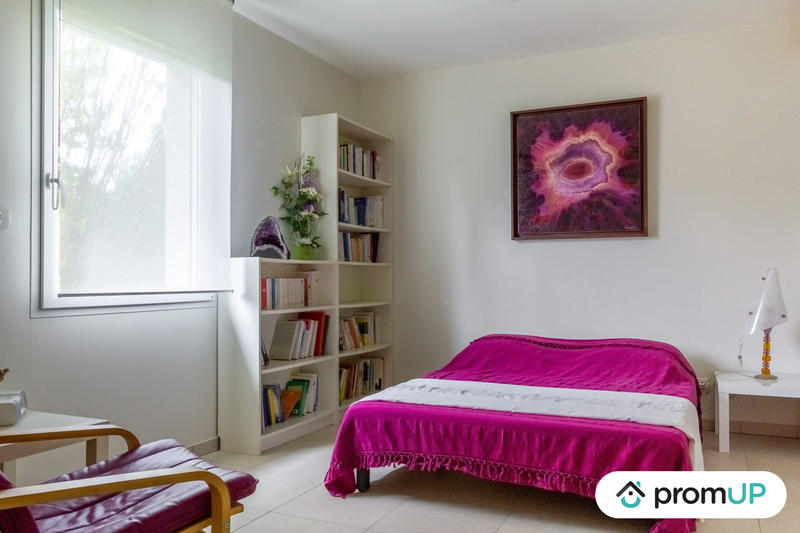 Maison - 284 m² - 14 pièces