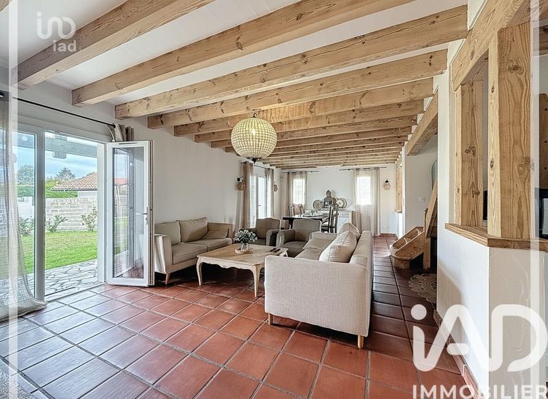 Maison - 177 m² - 8 pièces