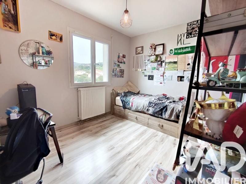 Maison - 99 m² - 5 pièces