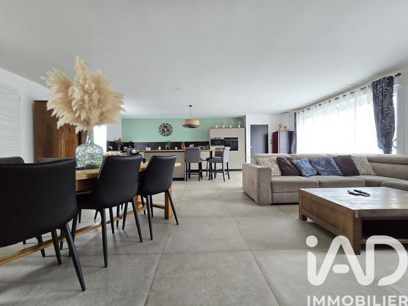 Maison - 123 m² - 5 pièces