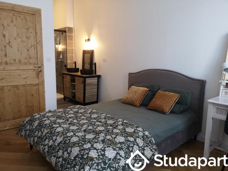 Chambre - 11 m² - 1 pièce