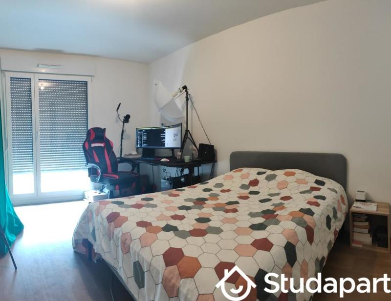 Chambre - 9 m² - 1 pièce