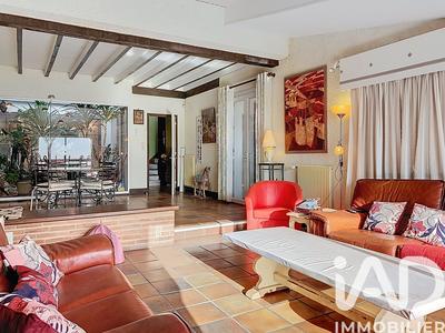 Maison de maîtres - 330 m² - 8 pièces