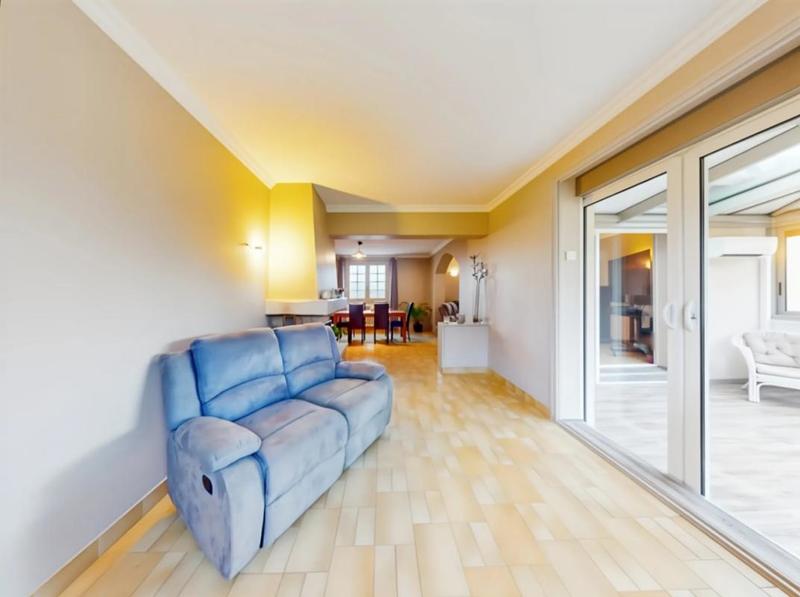 Maison - 180 m² - 7 pièces