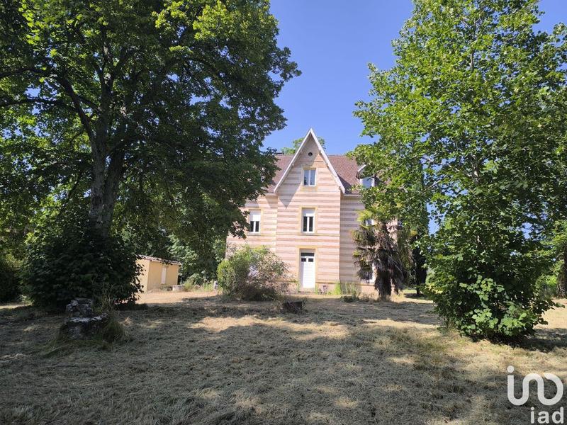 Château - 195 m² - 9 pièces