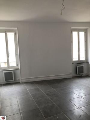 Immeuble - 107 m² - 2 pièces
