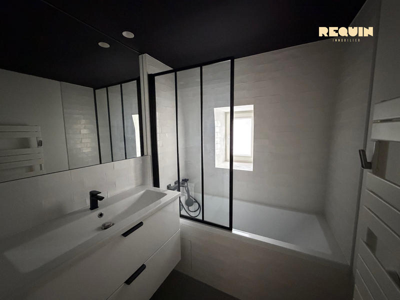 Appartement - 94 m² - 5 pièces