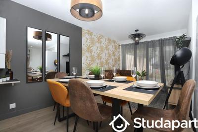 Chambre - 13 m² - 1 pièce