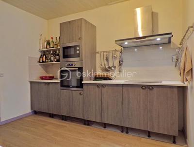 Maison de village - 256 m² - 10 pièces