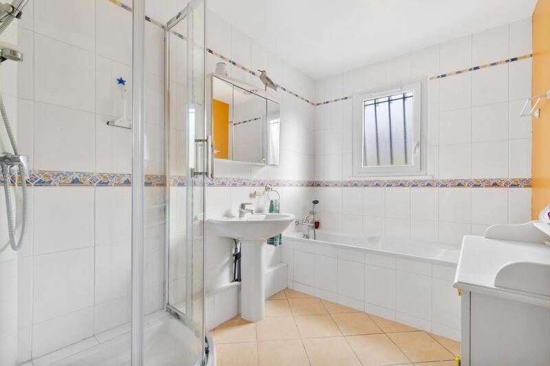 Maison - 134 m² - 7 pièces