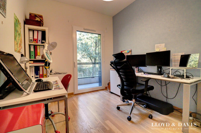 Appartement - 107 m² - 6 pièces