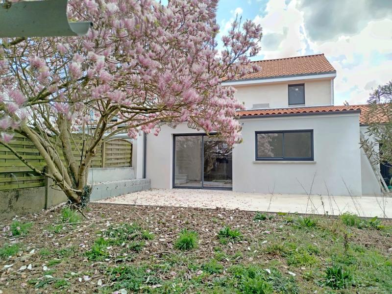 Maison - 120 m² - 5 pièces