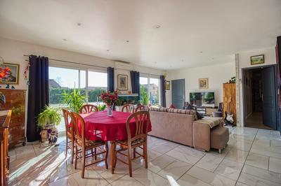 Maison - 137 m² - 5 pièces