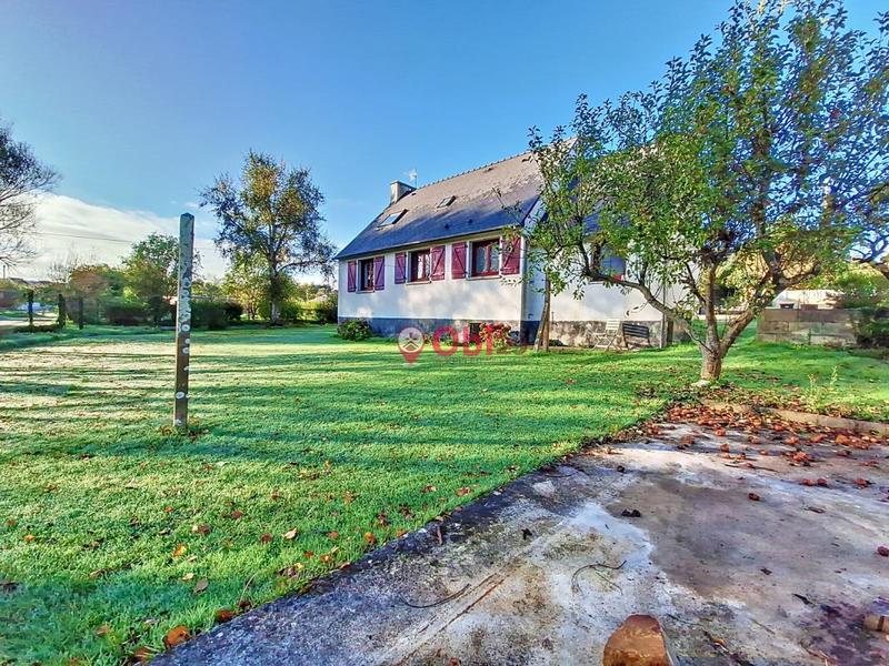 Maison - 95 m² - 5 pièces