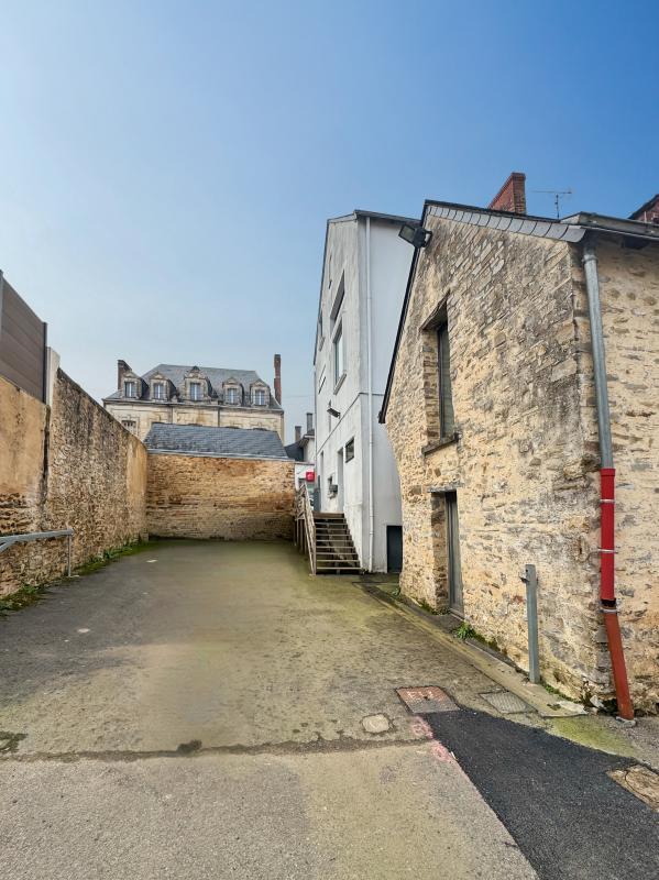 Maison - 148 m² - 8 pièces