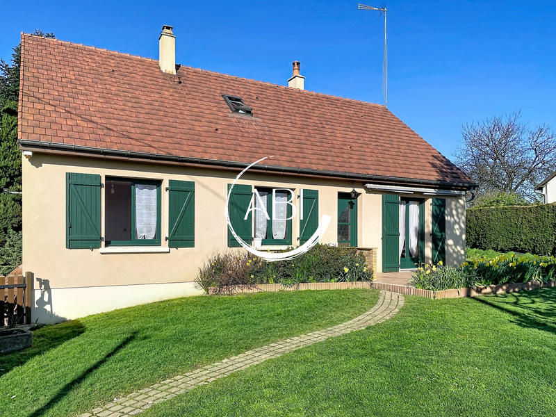 Maison traditionnelle - 115 m² - 5 pièces