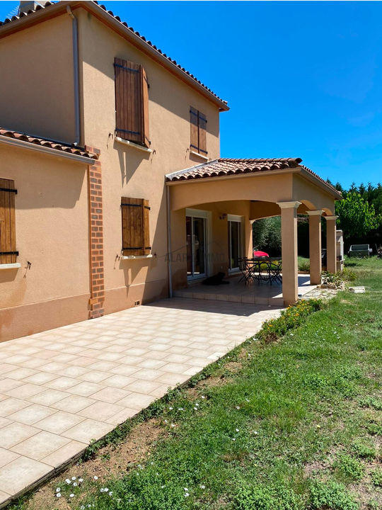 Villa - 171 m² - 7 pièces