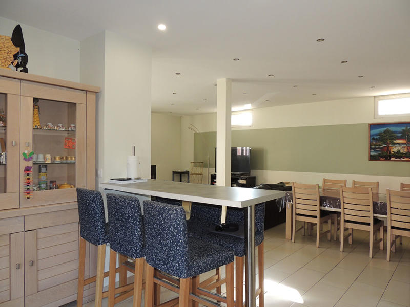 Maison - 167 m² - 6 pièces