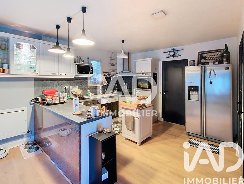 Maison - 195 m² - 7 pièces