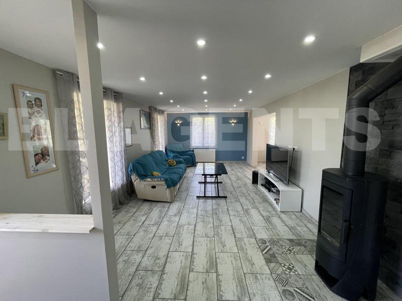 Villa - 157 m² - 8 pièces