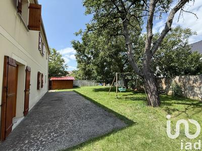 Maison - 121 m² - 6 pièces