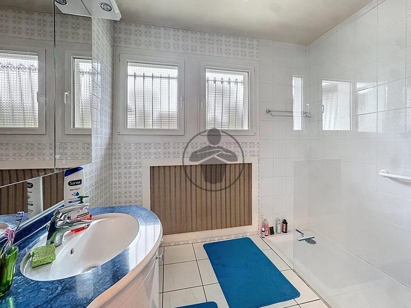 Maison - 112 m² - 5 pièces