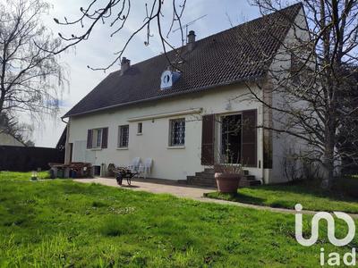 Maison - 220 m² - 8 pièces