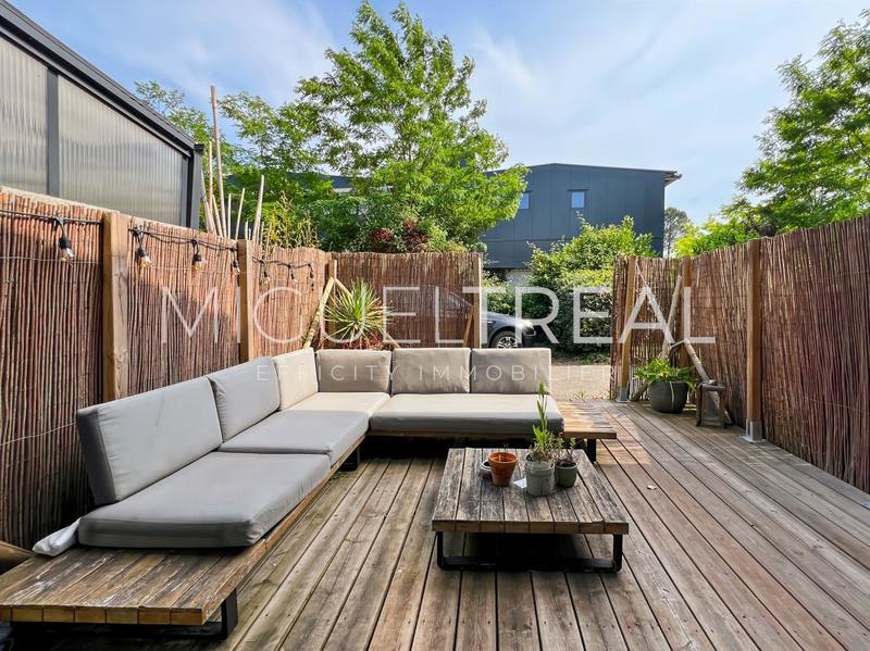 Appartement - 90 m² - 4 pièces