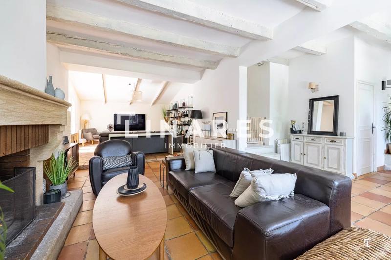 Maison - 166 m² - 5 pièces