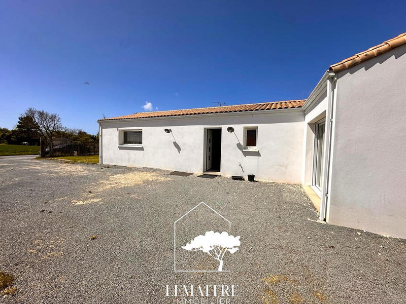 Maison - 104 m² - 4 pièces