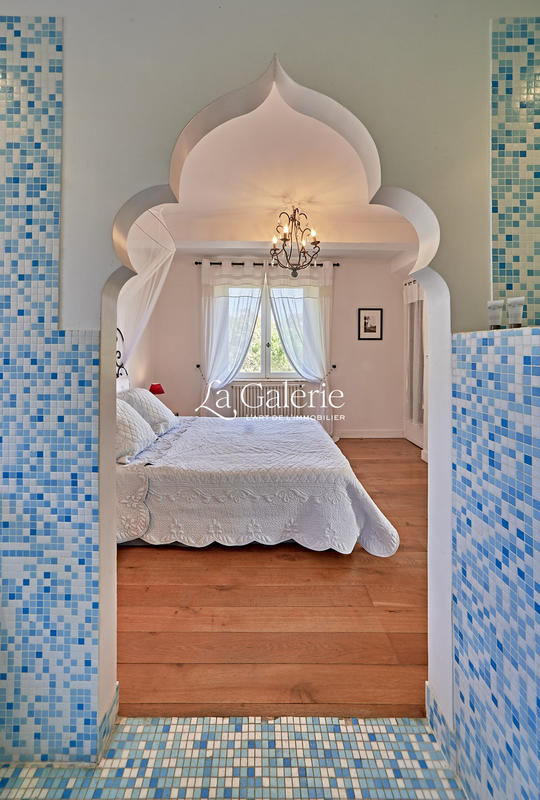 Villa - 430 m² - 13 pièces