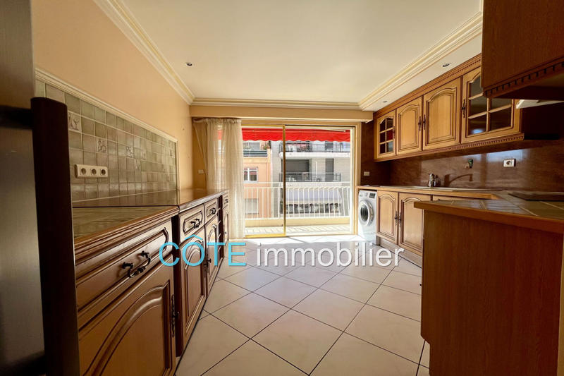 Appartement - 100 m² - 3 pièces